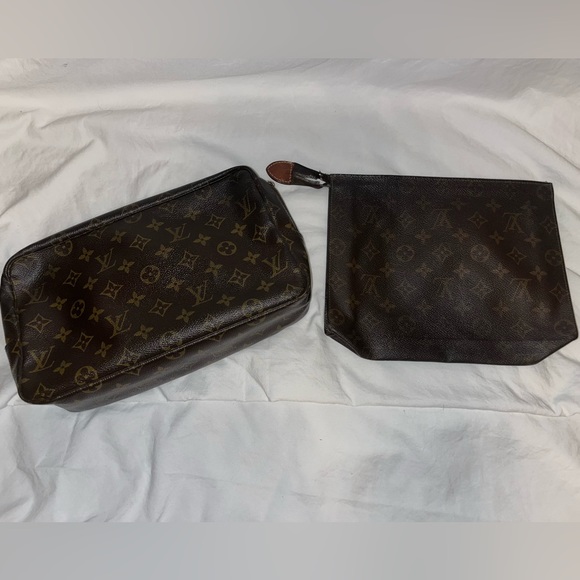4 piece Authentic Louis Vuitton travel set! - Picture 10 of 16